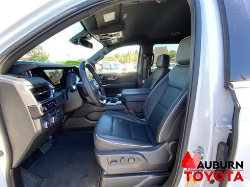 Used 2025 GMC Yukon Elevation AWD/4WD image 34