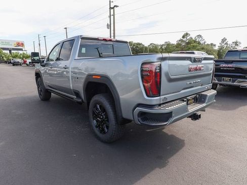 New 2026 GMC Sierra 3500 AT4 w/ AT4 Premium Plus Package AWD/4WD image 7