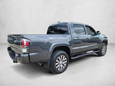 Used 2022 Toyota Tacoma Limited RWD image 5