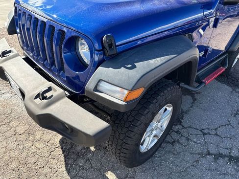 Used 2018 Jeep Wrangler Sport AWD/4WD image 18