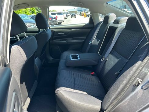 Used 2018 Nissan Altima 2.5 S FWD image 10