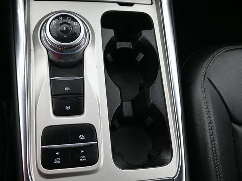 Used 2023 Ford Explorer Limited image 35