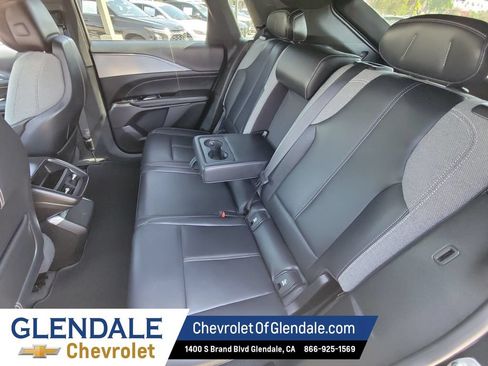 Certified 2024 Cadillac Lyriq Tech RWD image 21