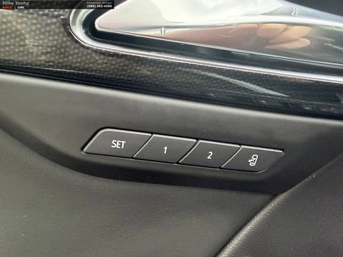 Certified 2023 Buick Envision Essence w/ Technology Package I AWD/4WD image 17