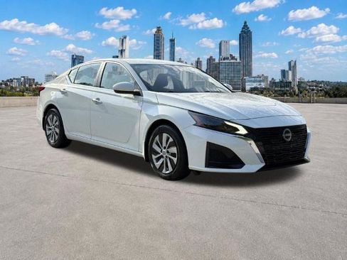 Certified 2023 Nissan Altima 2.5 S FWD image 24