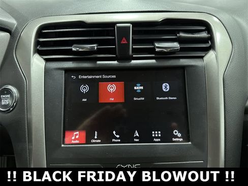 Used 2019 Ford Fusion SE image 20