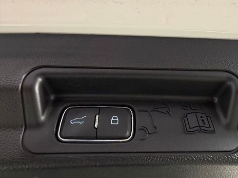 Used 2025 Ford Explorer ST AWD/4WD image 31