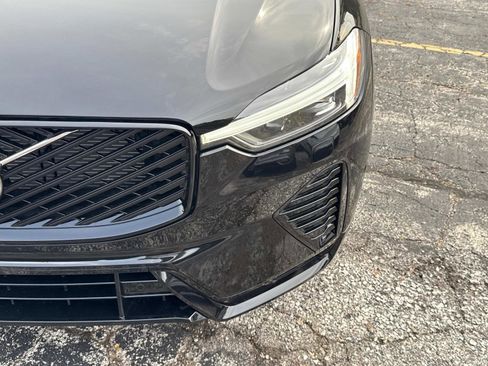 New 2026 Volvo XC60 B5 Plus w/ Climate Package image 9