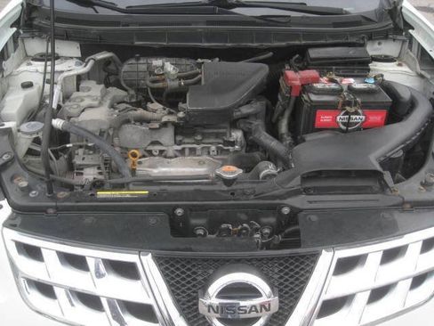Used 2014 Nissan Rogue S w/ Convenience Package AWD/4WD image 34