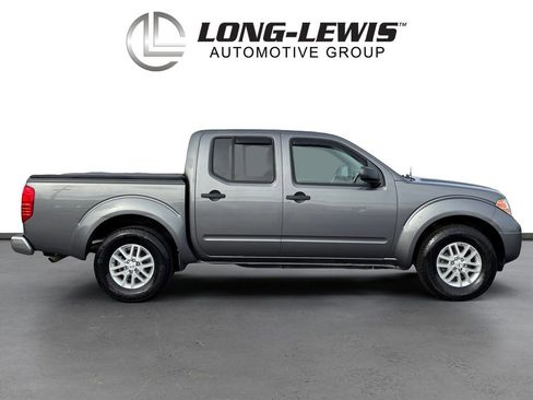 Used 2019 Nissan Frontier SV image 8