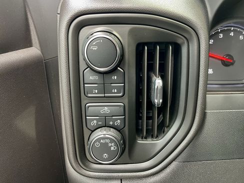 Used 2024 Chevrolet Silverado 1500 Custom Trail Boss AWD/4WD image 38