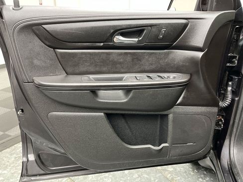Used 2015 Chevrolet Traverse LT FWD image 7