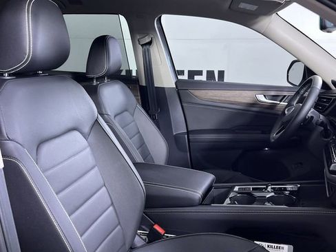New 2025 Volkswagen Atlas SEL image 25
