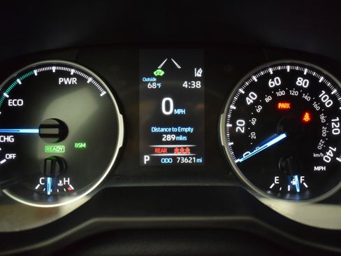 Used 2021 Toyota RAV4 XLE image 16