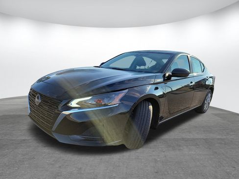 New 2025 Nissan Altima 2.5 S image 3