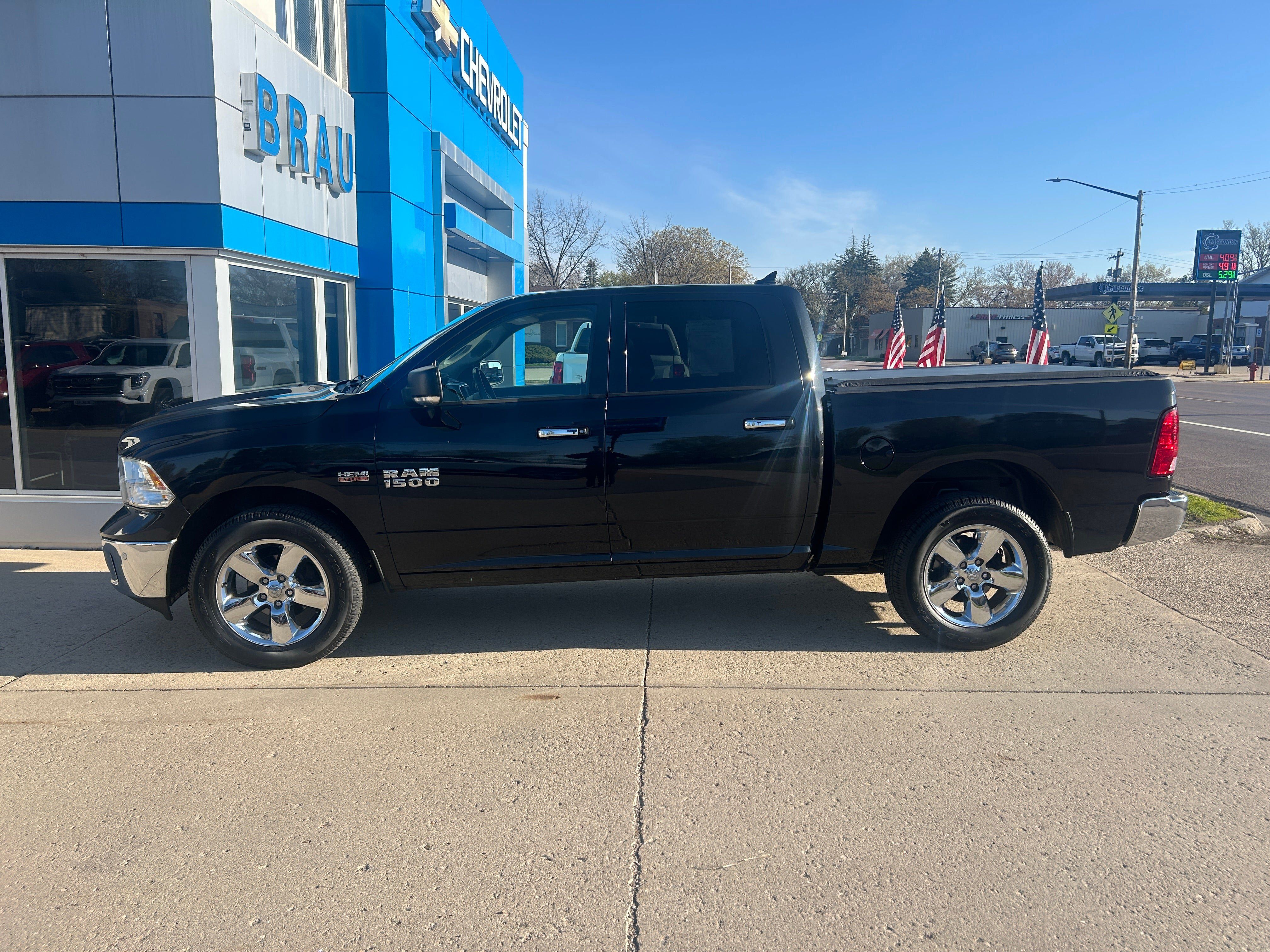 Used 2018 RAM 1500 Big Horn AWD/4WD image 1