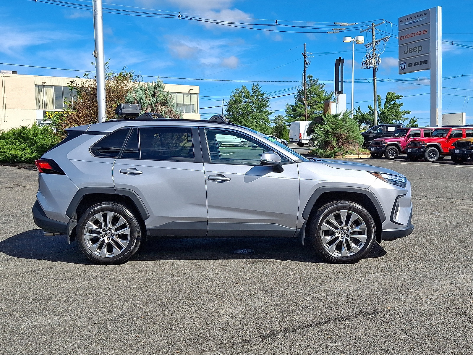 Used 2024 Toyota RAV4 XLE Premium w/ Weather Package AWD/4WD image 8