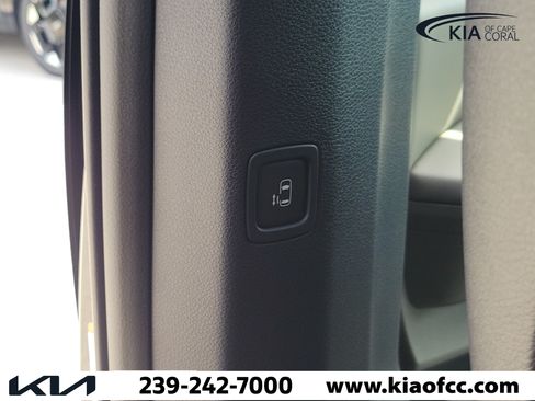 New 2026 Kia Carnival EX FWD image 20
