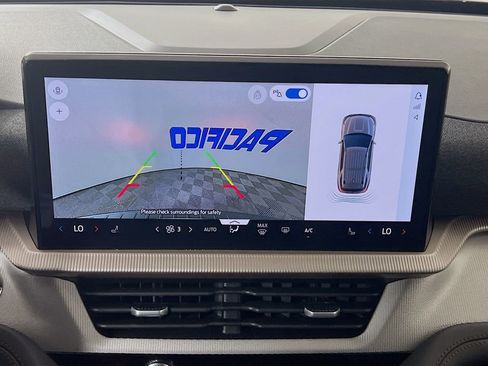 Used 2026 Ford Explorer Active image 20