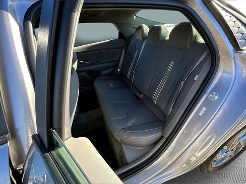 Used 2024 Hyundai Elantra SEL image 26
