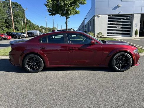 Used 2022 Dodge Charger Scat Pack RWD image 9