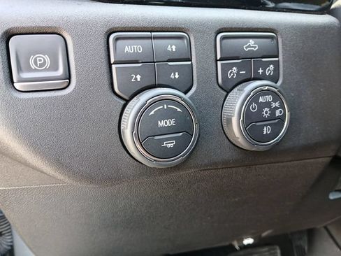 Certified 2024 Chevrolet Silverado 1500 RST AWD/4WD image 20