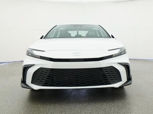 Used 2026 Toyota Camry SE FWD image 43