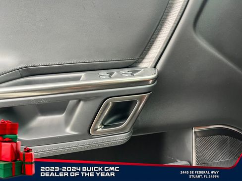 Used 2023 Rivian R1S Adventure image 23