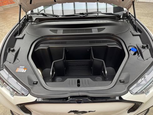 Certified 2021 Ford Mustang Mach-E Premium AWD/4WD image 28