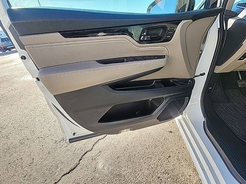 Used 2023 Honda Odyssey Touring image 9