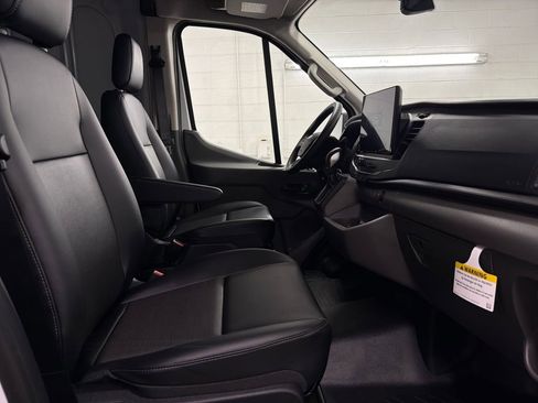 New 2026 Ford Transit 250 148 Medium Roof image 28