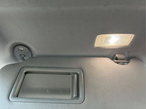 Used 2023 Toyota Camry SE image 24