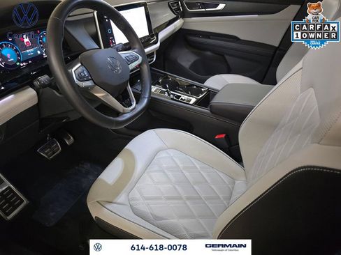 Certified 2025 Volkswagen Atlas Cross Sport SEL Premium R-Line image 17