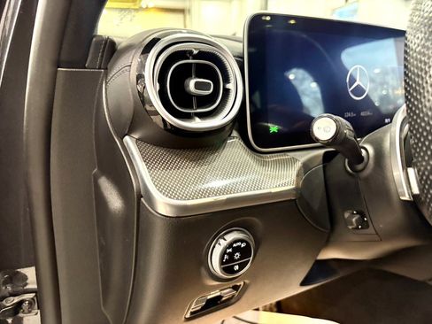 Used 2023 Mercedes-Benz C 300 4MATIC Sedan w/ Pinnacle Trim Package image 10