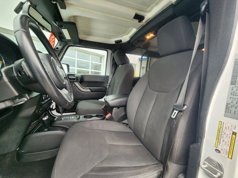 Used 2018 Jeep Wrangler Unlimited Sport S image 26