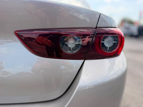 Used 2025 MAZDA MAZDA3 s FWD image 26