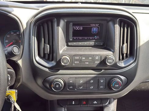 Used 2017 Chevrolet Colorado W/T w/ WT Convenience Package RWD image 17