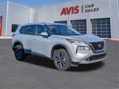 Used 2023 Nissan Rogue SV image 9