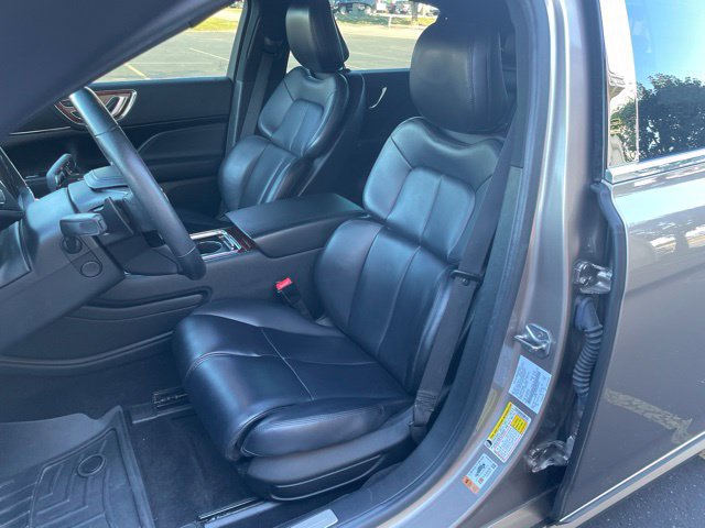 Used 2019 Lincoln Continental Premiere FWD image 21