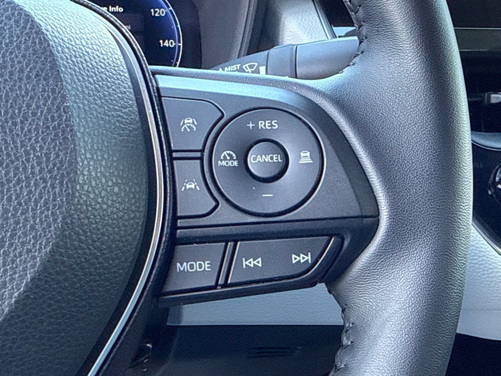 Certified 2026 Toyota Corolla SE w/ SE Package FWD image 20