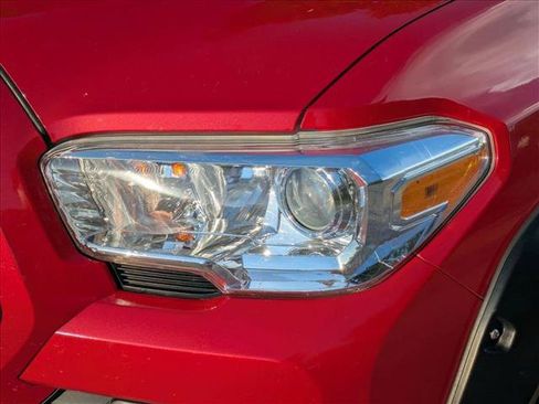 Used 2019 Toyota Tacoma SR RWD image 9