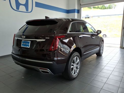 Used 2021 Cadillac XT5 Premium Luxury AWD/4WD image 5