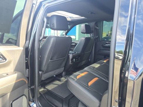 Used 2024 GMC Sierra 1500 AT4 w/ Technology Package AWD/4WD image 31