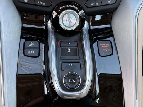 Certified 2025 Acura TLX w/ Technology Package image 20