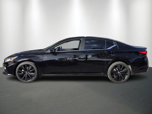 Used 2022 Nissan Altima 2.5 SR w/ Midnight Edition Package AWD/4WD image 4