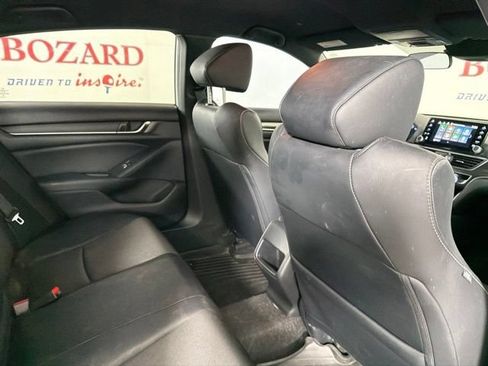 Used 2018 Honda Accord Sport image 19