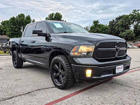 Used 2018 RAM 1500 Big Horn AWD/4WD image 1