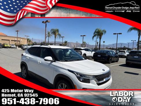 Used 2021 Kia Seltos S AWD/4WD image 1