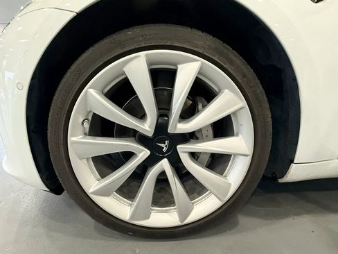 Used 2019 Tesla Model 3 Standard Range RWD image 34