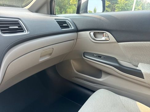Used 2013 Honda Civic LX image 17